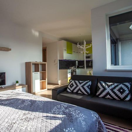 ברטיסלאבה Air-Conditioned City View Apartment 24H Check-In מראה חיצוני תמונה