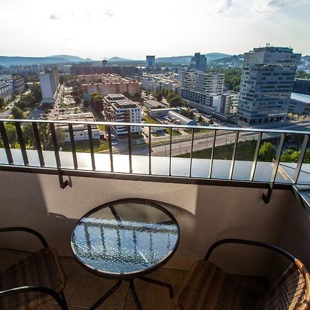 ברטיסלאבה Air-Conditioned City View Apartment 24H Check-In מראה חיצוני תמונה