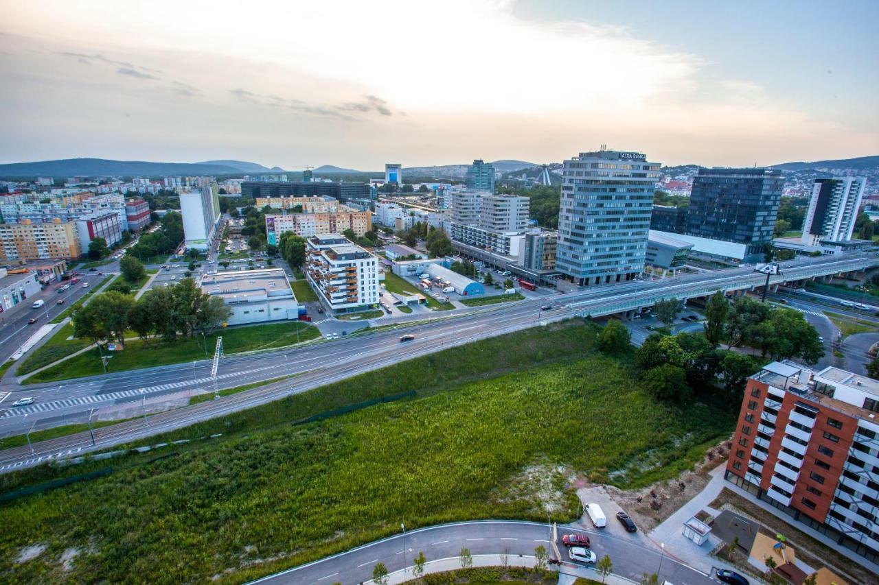 ברטיסלאבה Air-Conditioned City View Apartment 24H Check-In מראה חיצוני תמונה