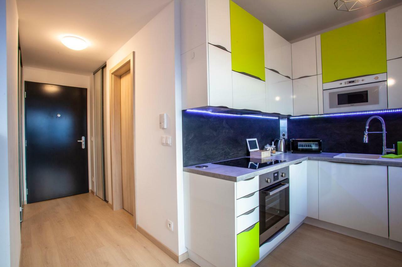 ברטיסלאבה Air-Conditioned City View Apartment 24H Check-In מראה חיצוני תמונה